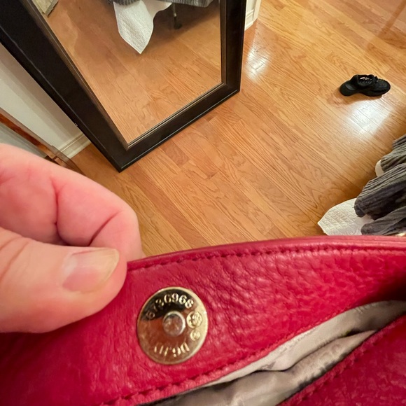 Michael Kors red leather crossbody bag - Picture 5 of 8